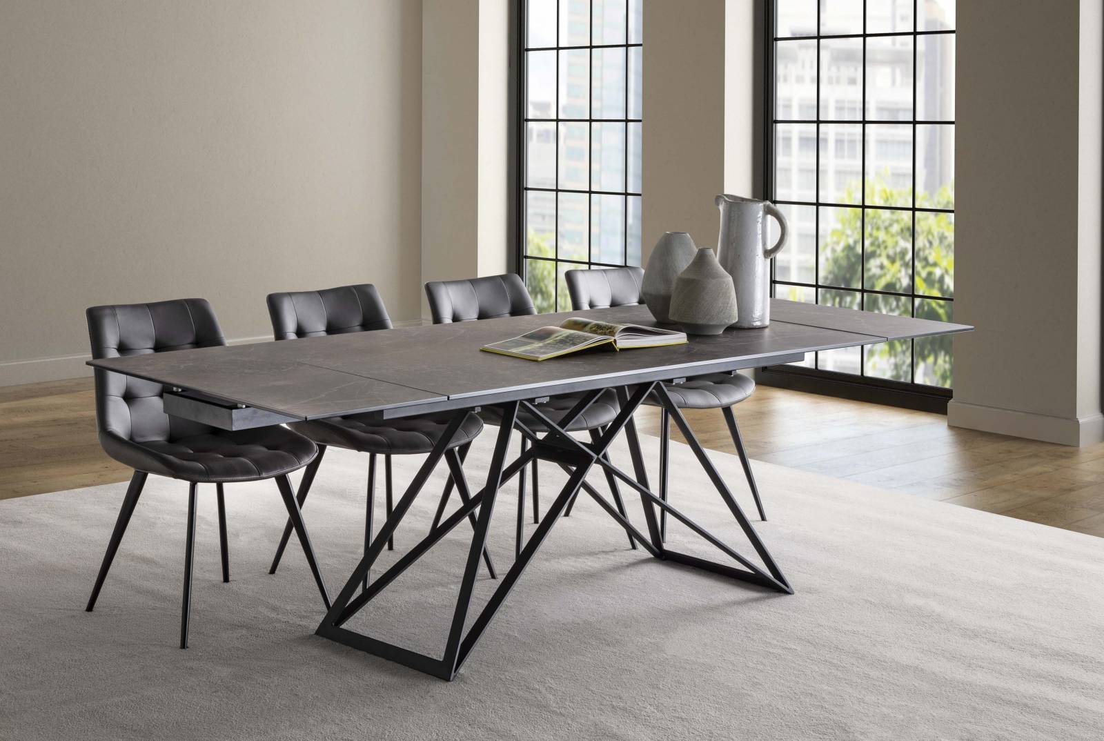 Photo d'un modèle de table céramique extensible rectangulaire livrable à Cassis dans le 13
