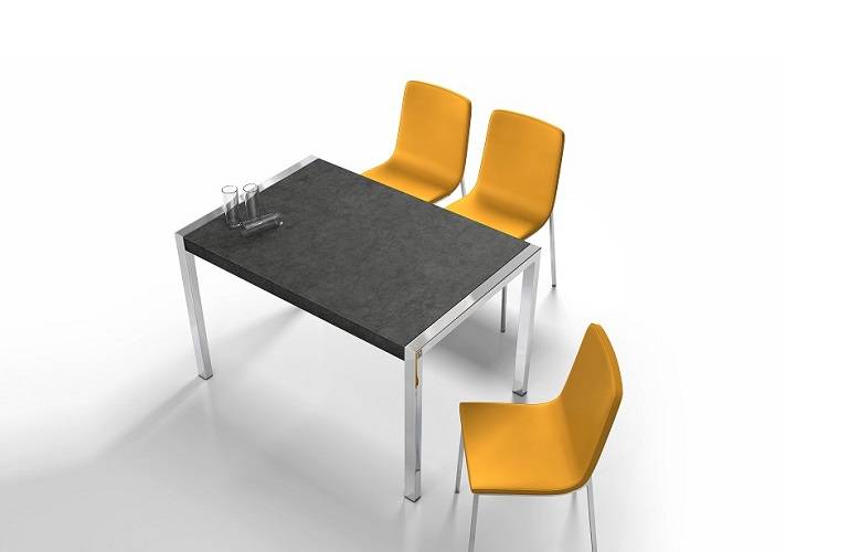 1000 € seulement la table en céramique + 4 tabourets déstockés !