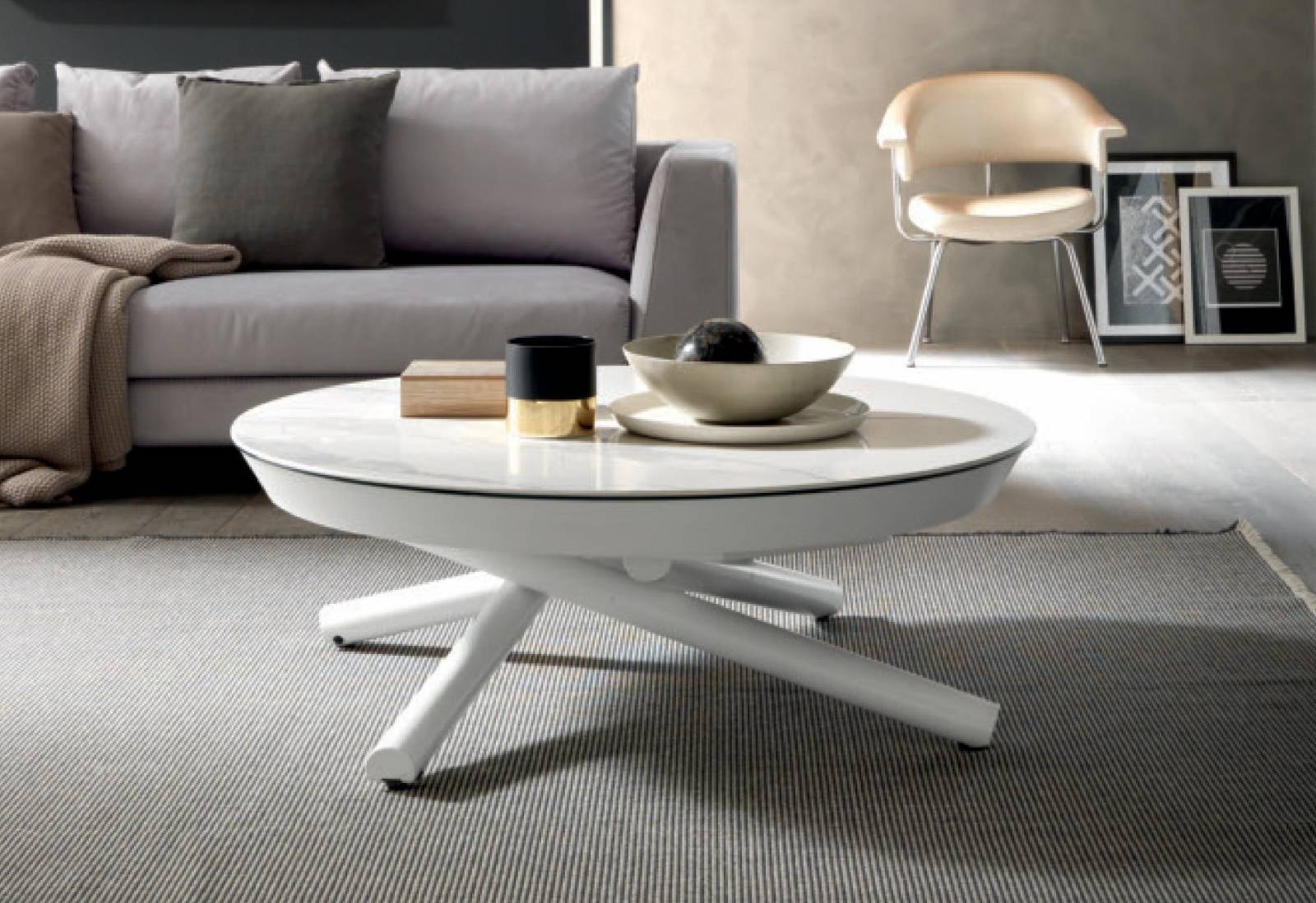 table basse ronde et relevable avec plateau extensible entièrement personnalisable en vente proche de Bandol et la Ciotat finitions Plateau ceramica bianco statuario venato lucido K05 avec Piéds vernici